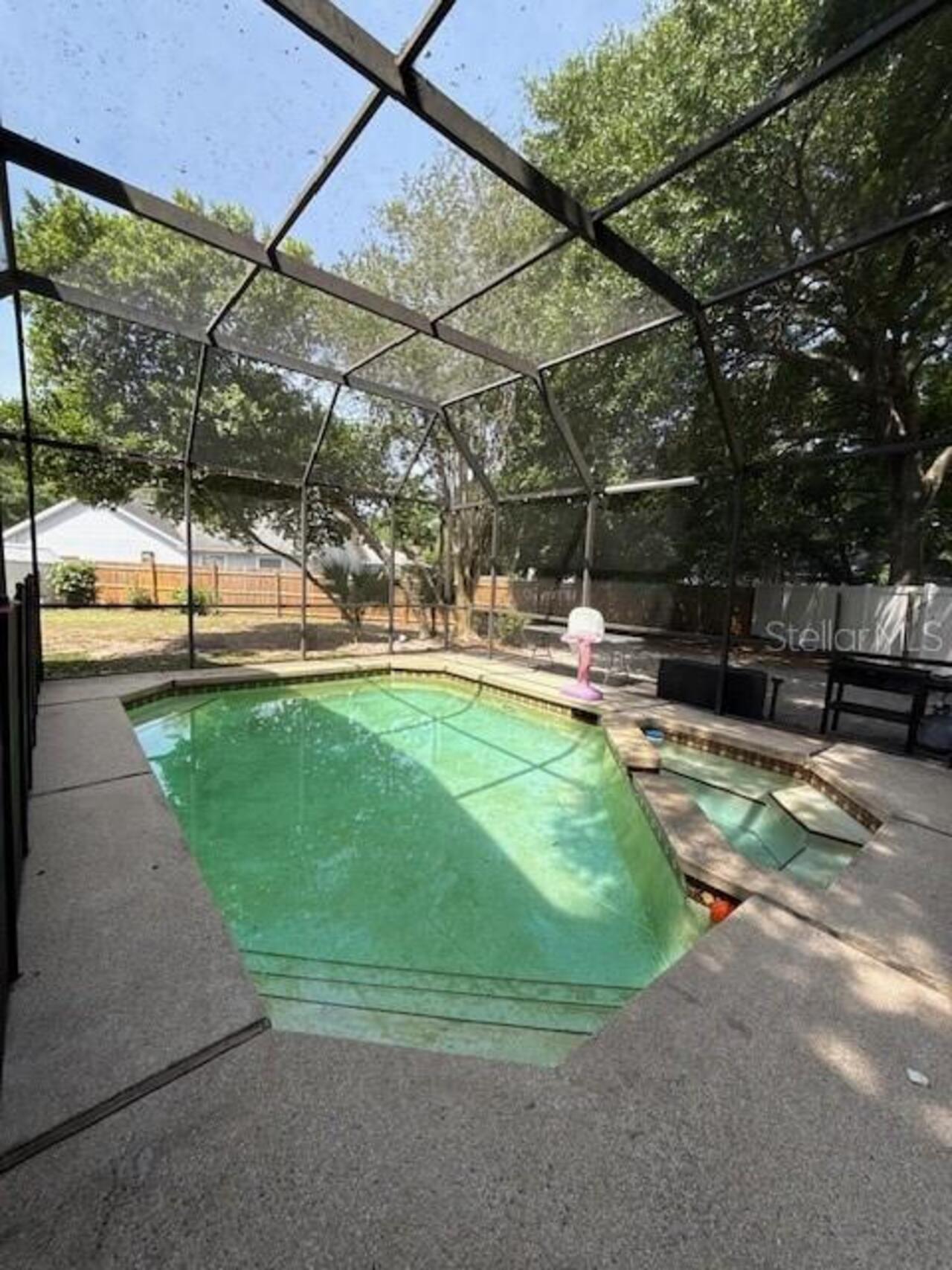 Listing Photo 12