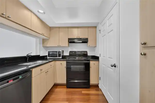 Listing Photo 19