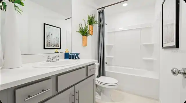 Listing Photo 10