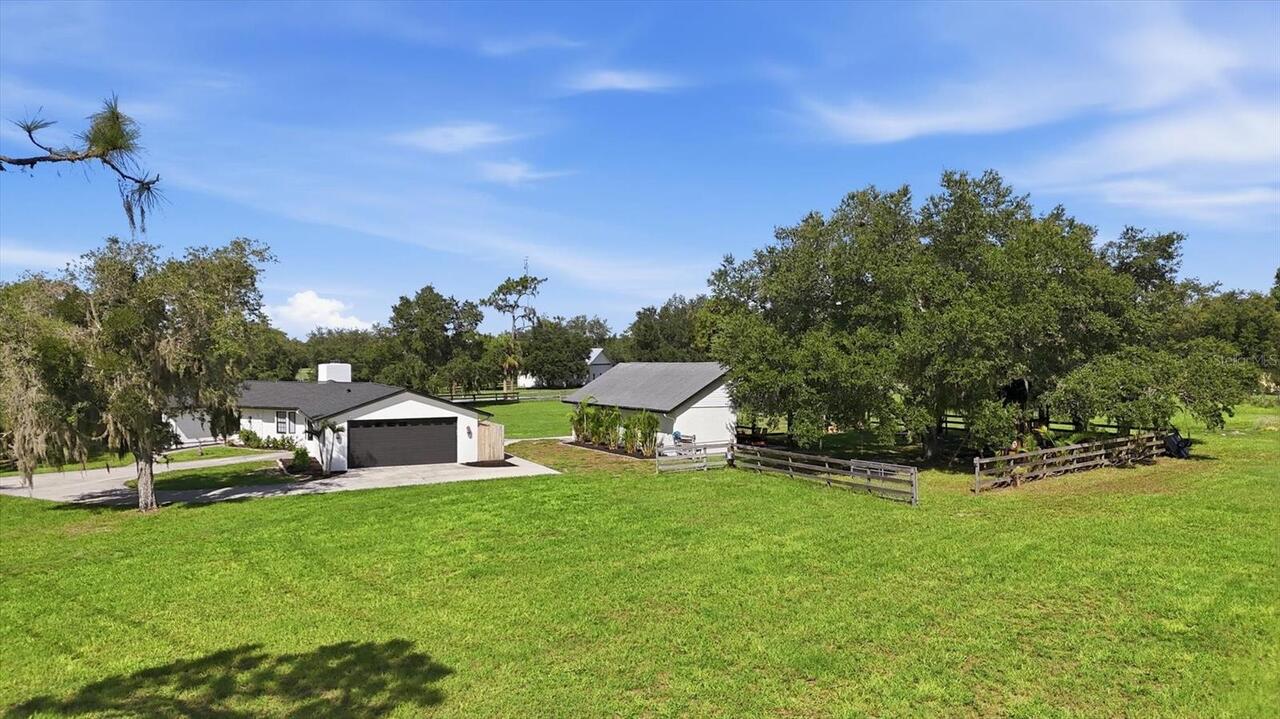 Listing Photo 10