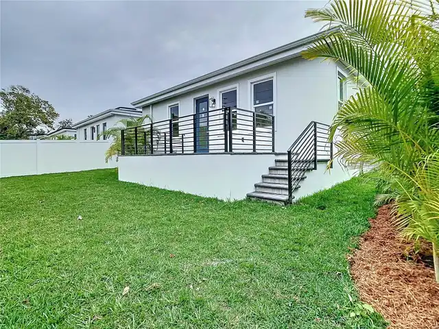 Listing Photo 7