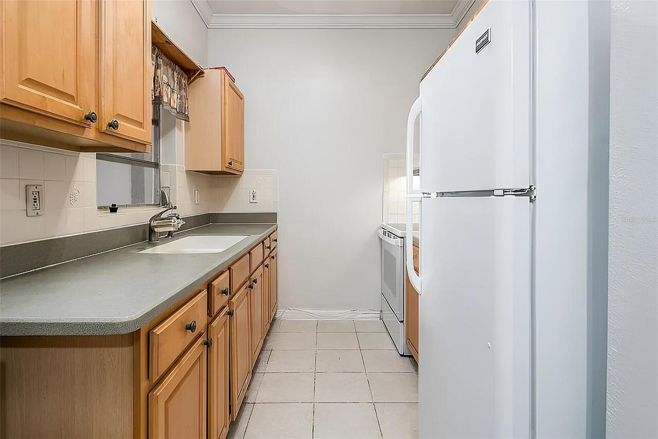 Listing Photo 8