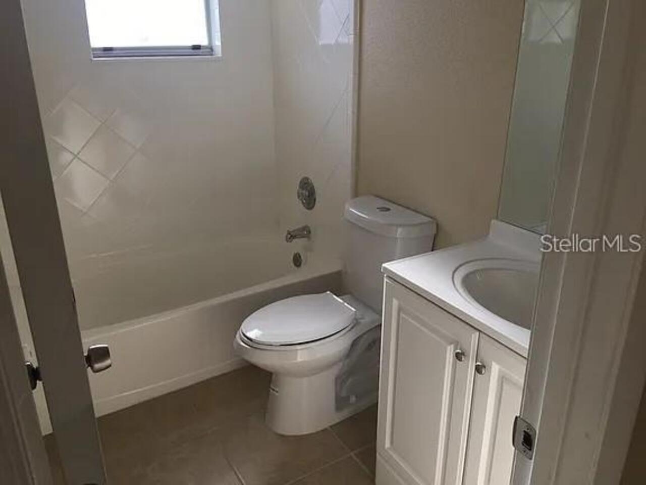 Listing Photo 8