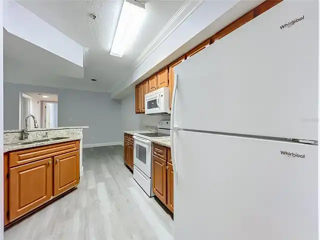 Listing Photo 7