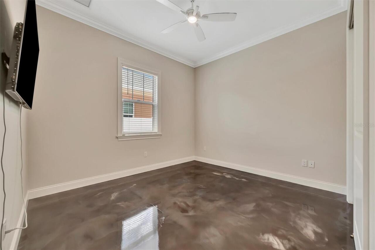 Listing Photo 26