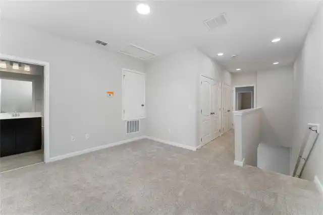 Listing Photo 9