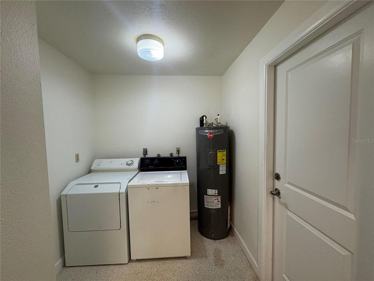 Listing Photo 9