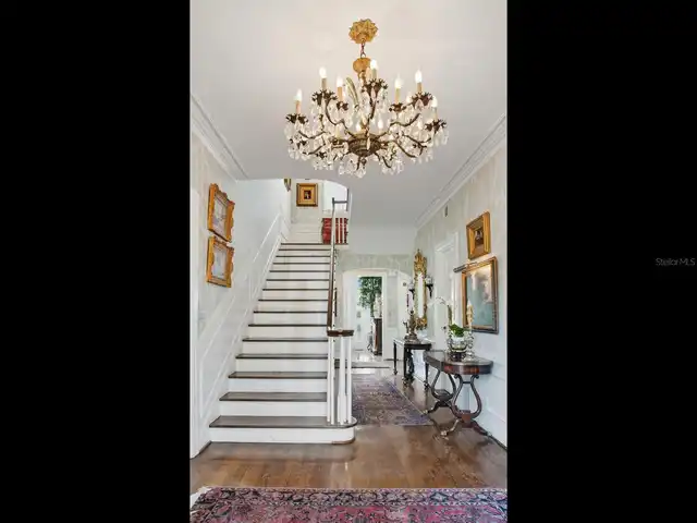 Listing Photo 10