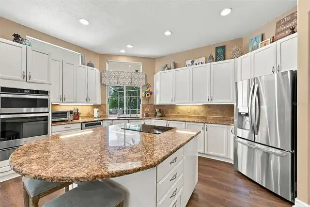 Listing Photo 18