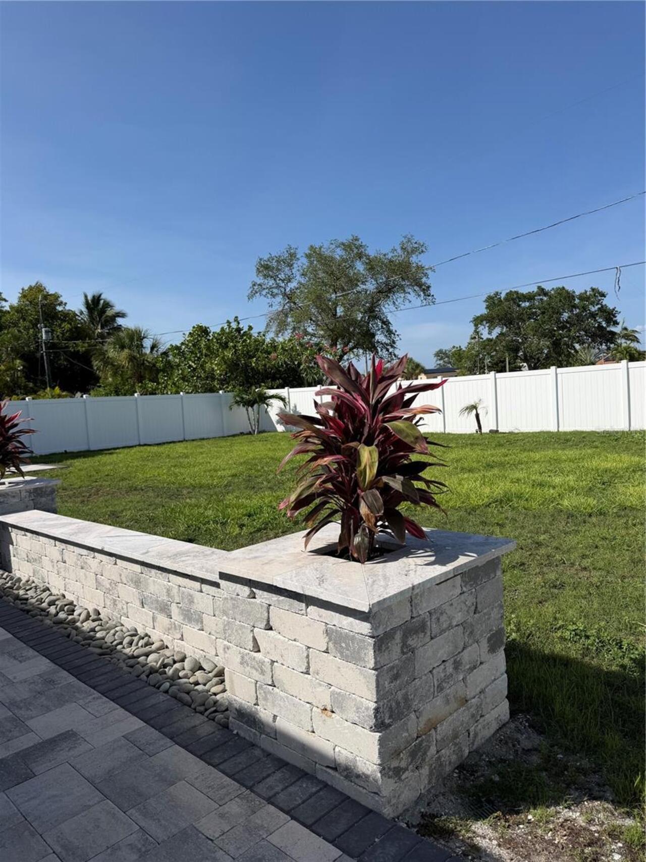 Listing Photo 32