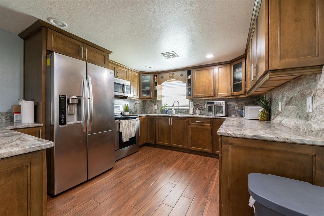 Listing Photo 21