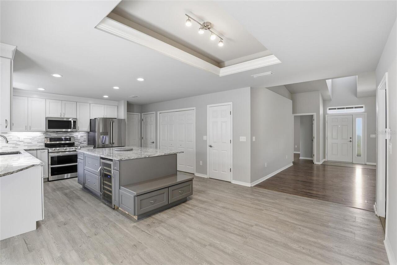 Listing Photo 14
