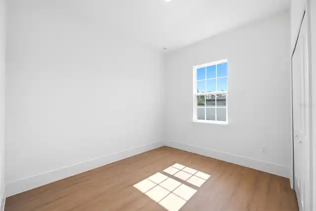 Listing Photo 25