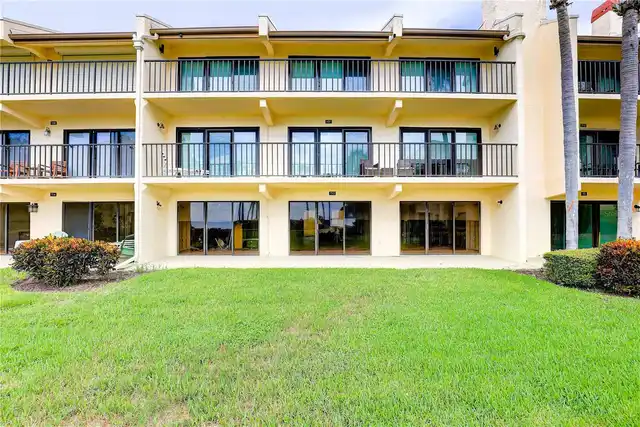 Listing Photo 16