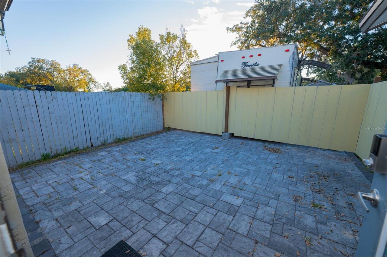 Listing Photo 6