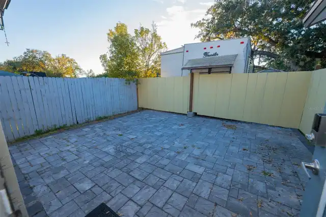 Listing Photo 6