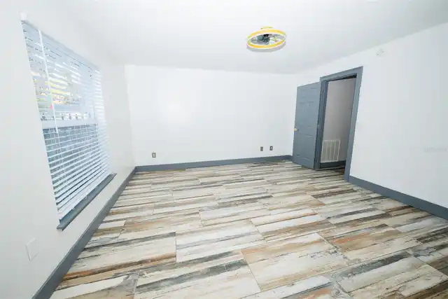 Listing Photo 28