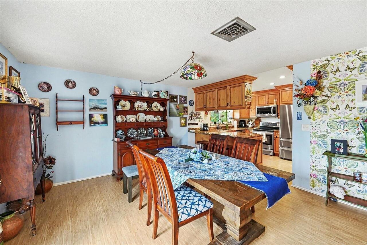 Listing Photo 10