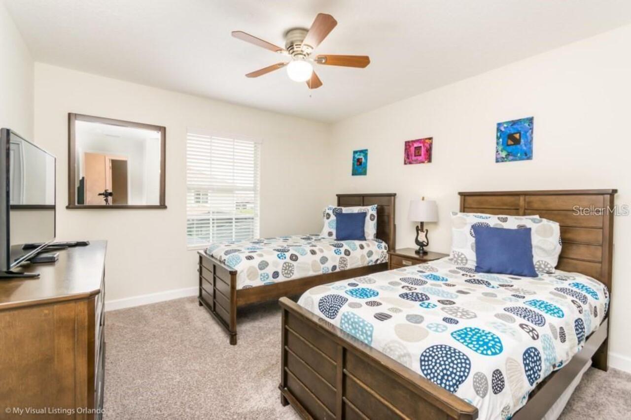 Listing Photo 10