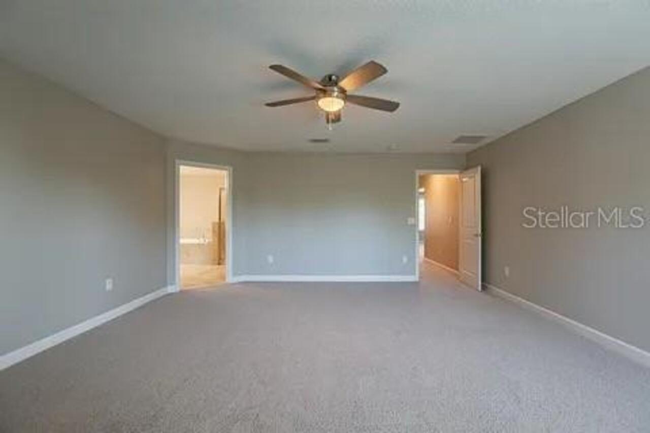 Listing Photo 8