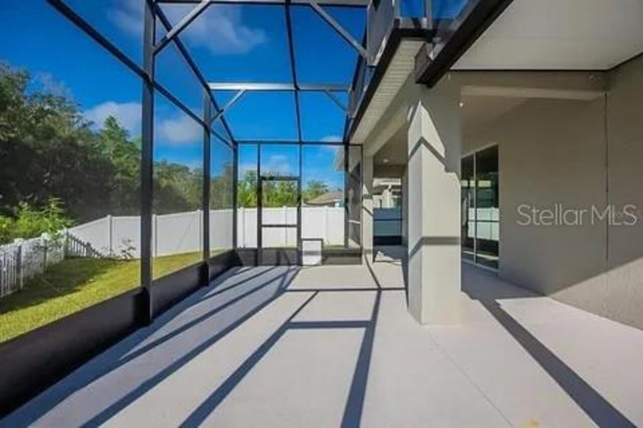 Listing Photo 17
