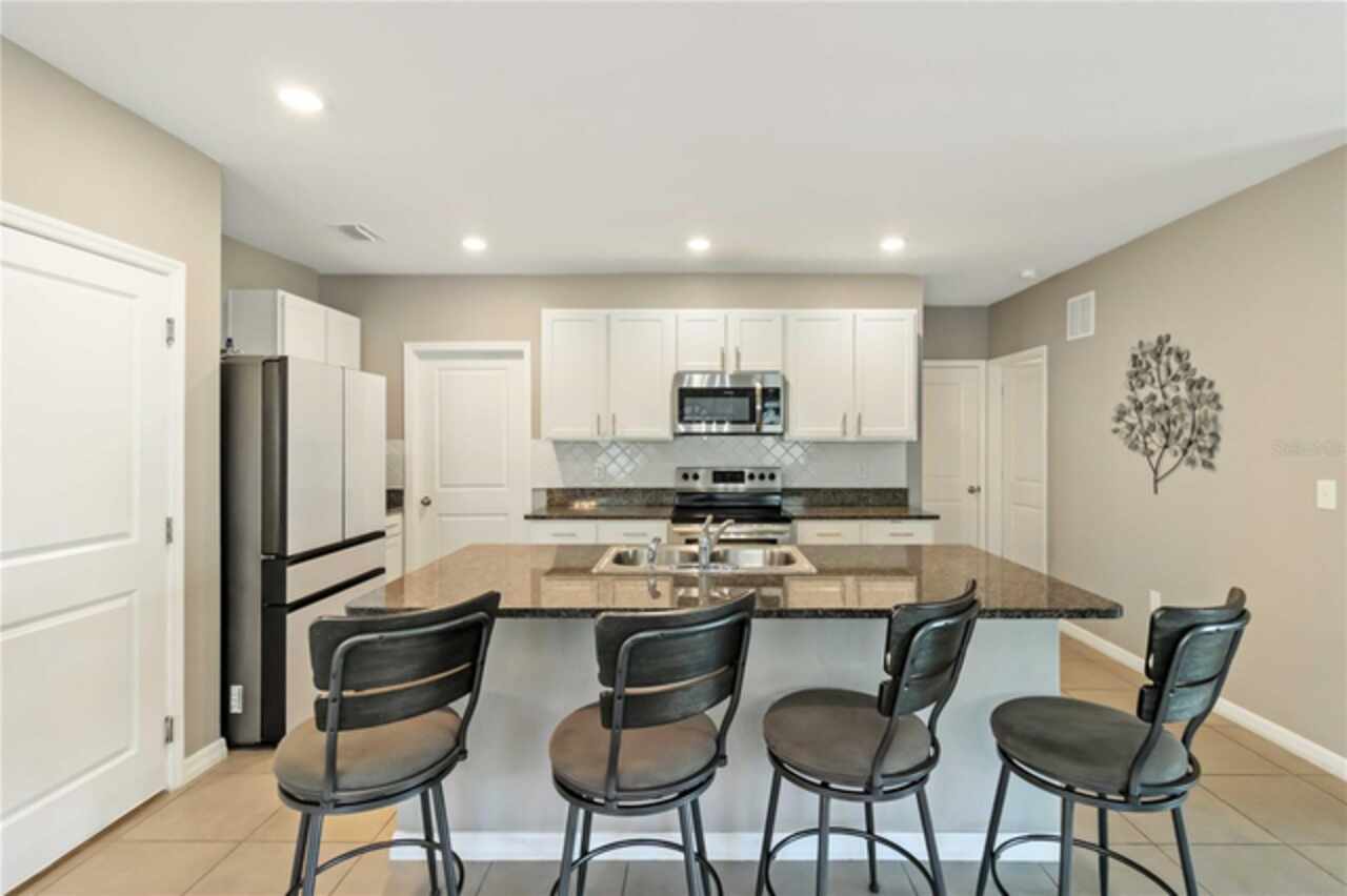 Listing Photo 16