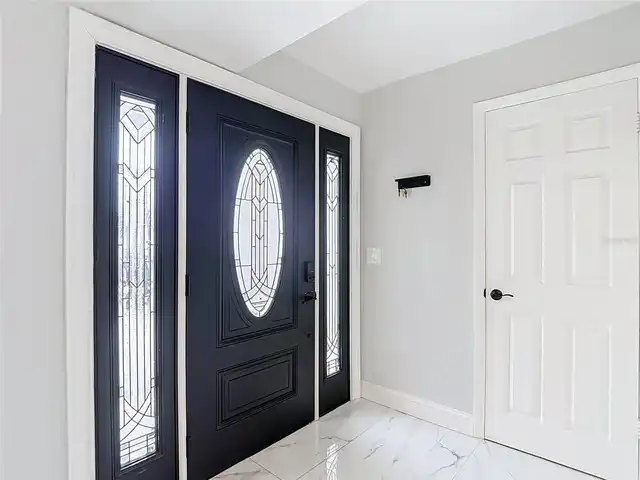 Listing Photo 8