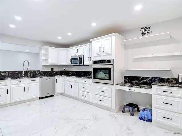 Listing Photo 10