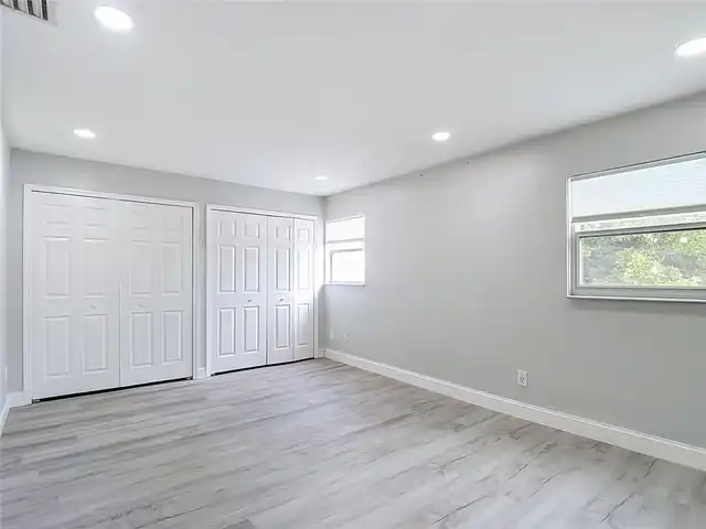 Listing Photo 33