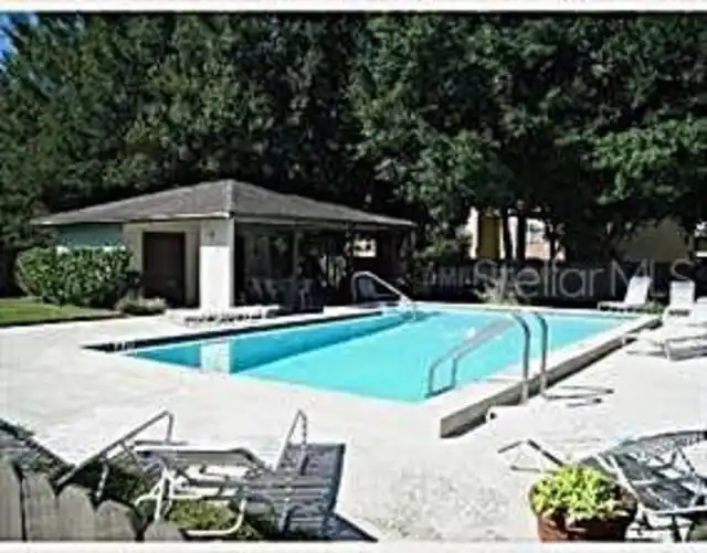 Listing Photo 11
