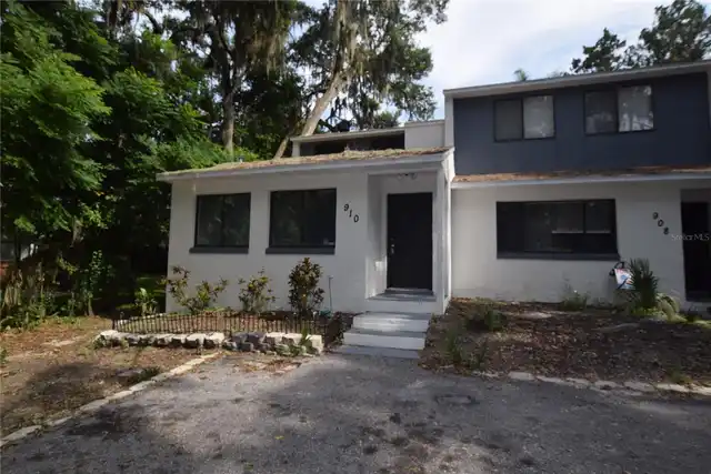 Leesburg Real Estate