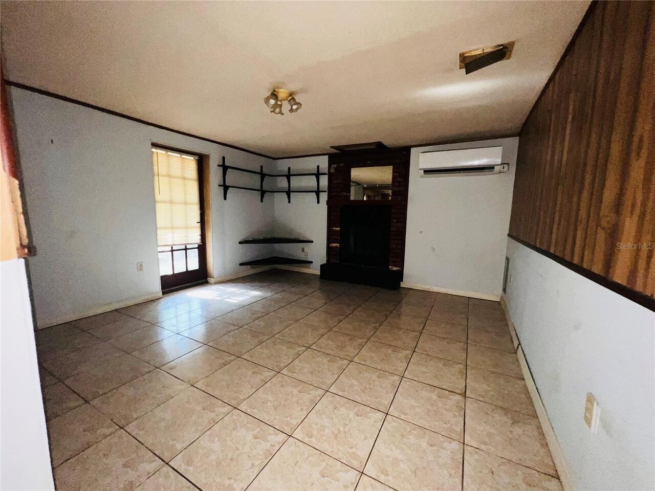 Listing Photo 9
