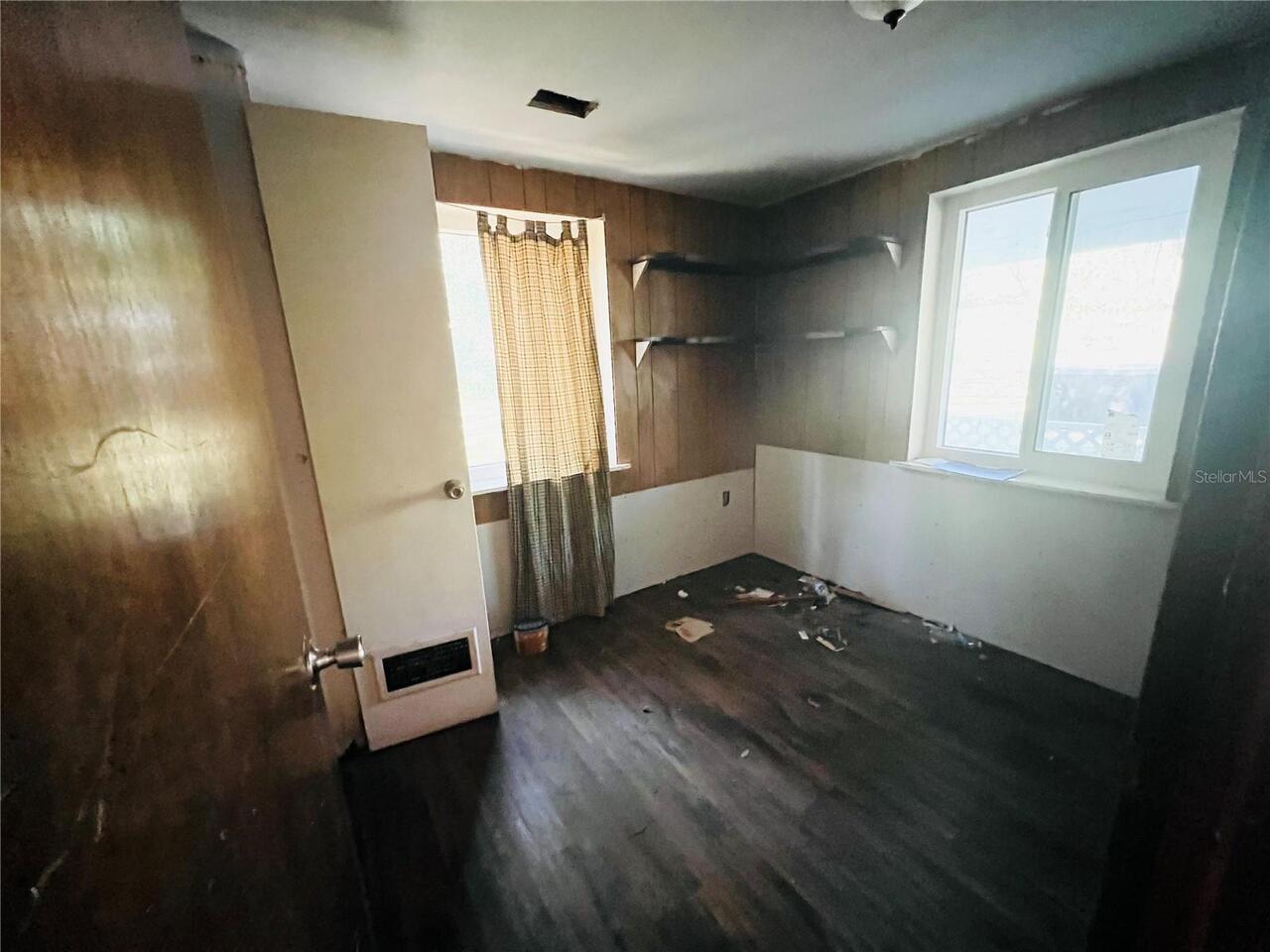 Listing Photo 16