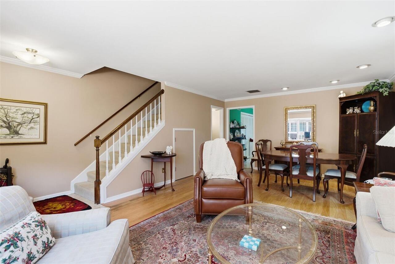 Listing Photo 12