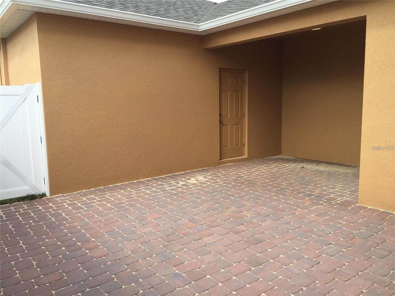 Listing Photo 17