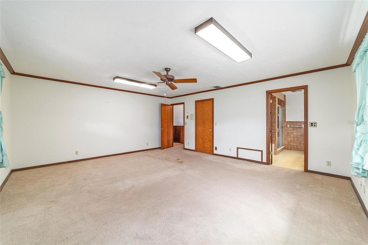 Listing Photo 42