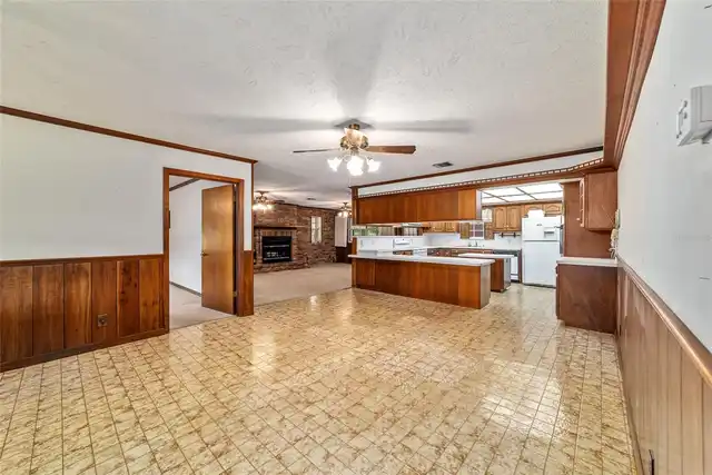 Listing Photo 15