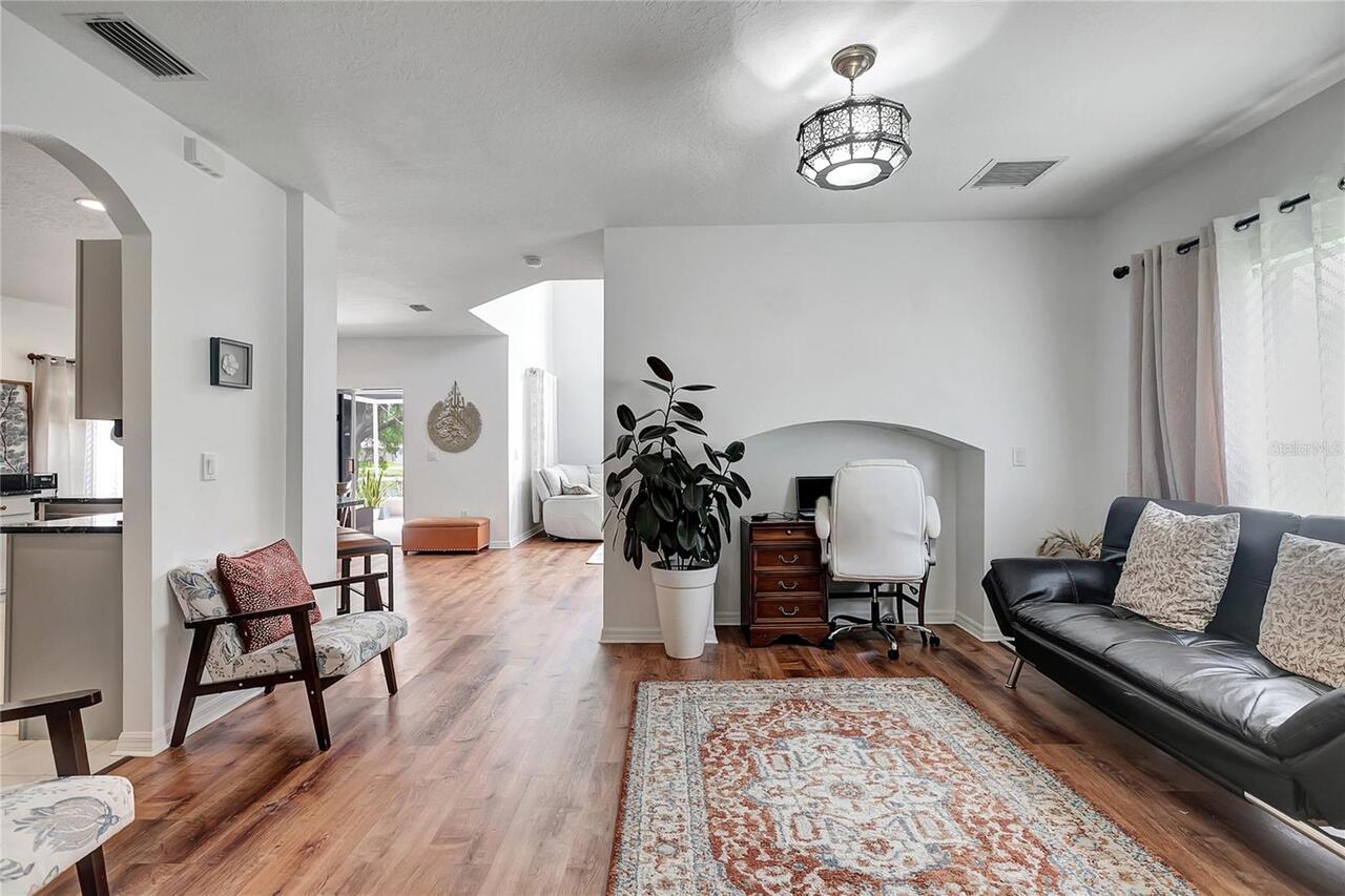 Listing Photo 6