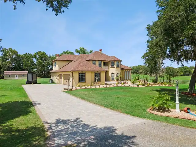 Listing Photo 6