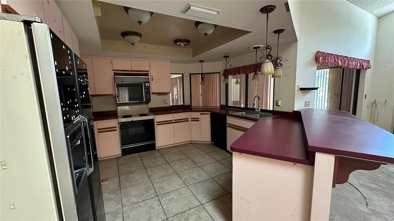 Listing Photo 9