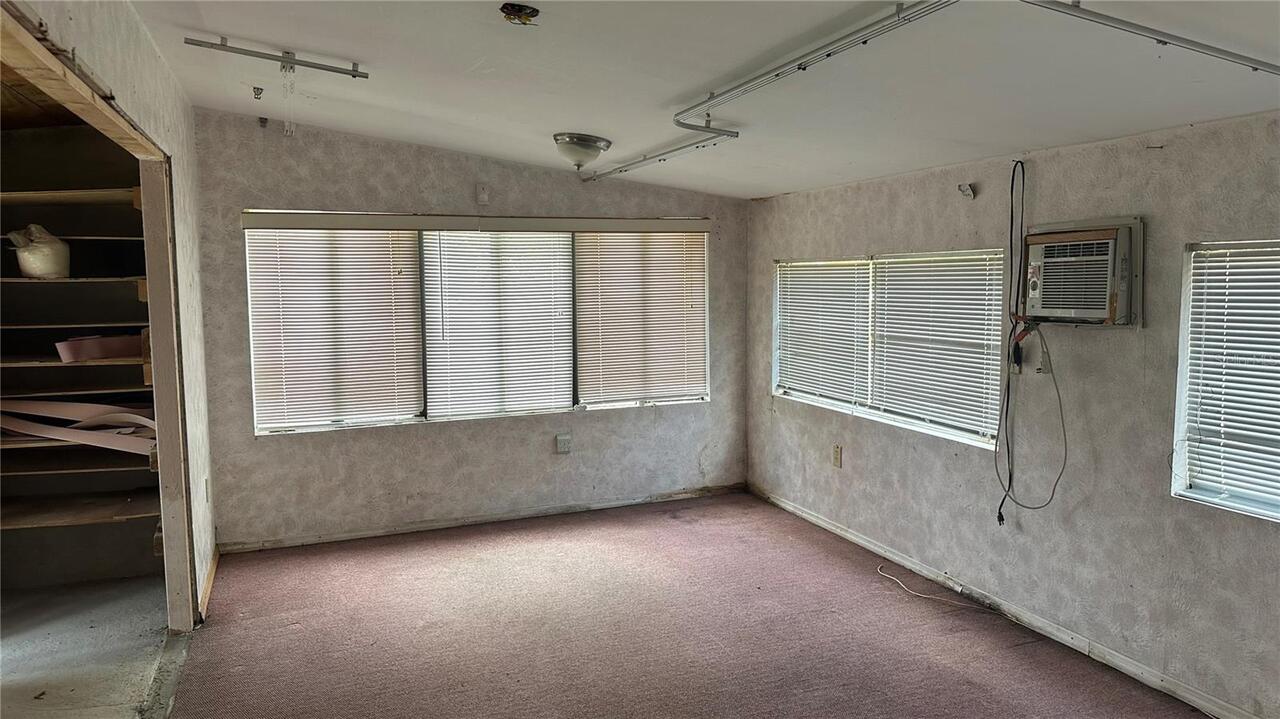 Listing Photo 28