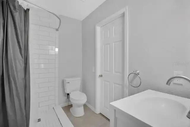 Listing Photo 14