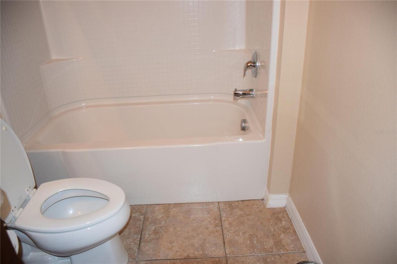 Listing Photo 14