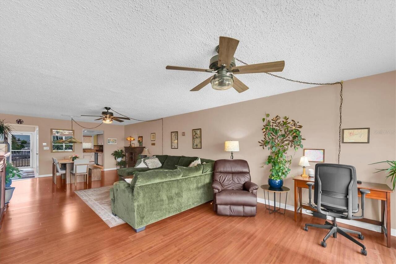 Listing Photo 7