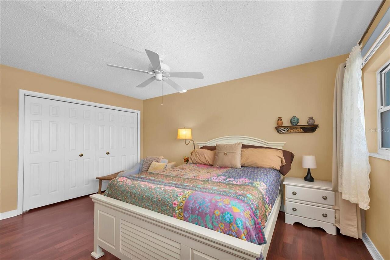 Listing Photo 17