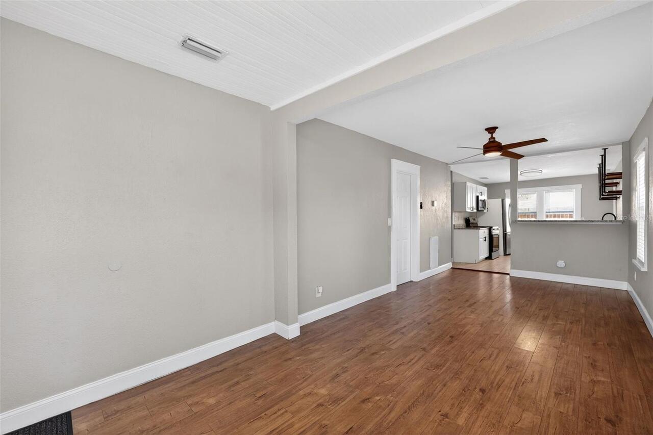 Listing Photo 8