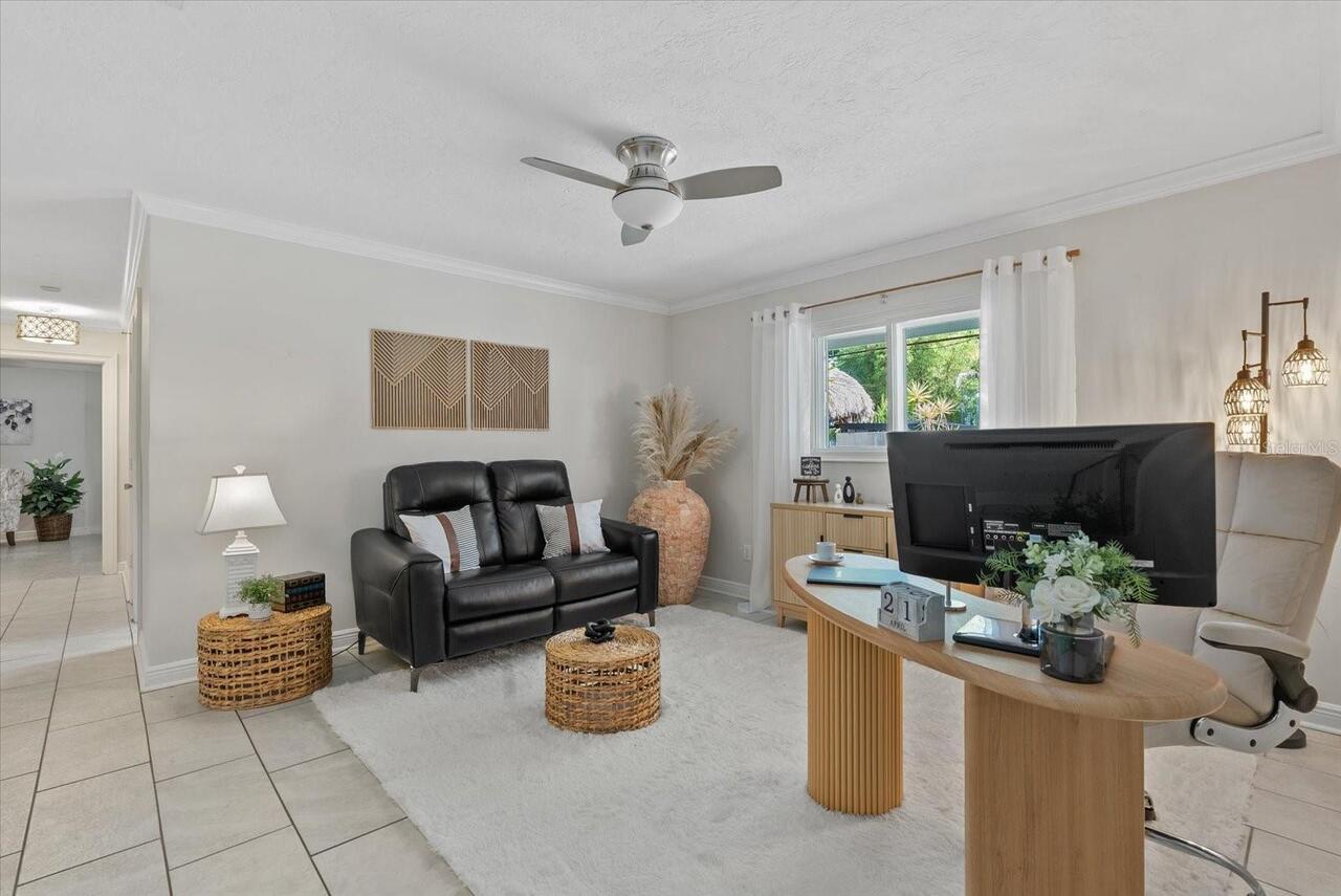 Listing Photo 8