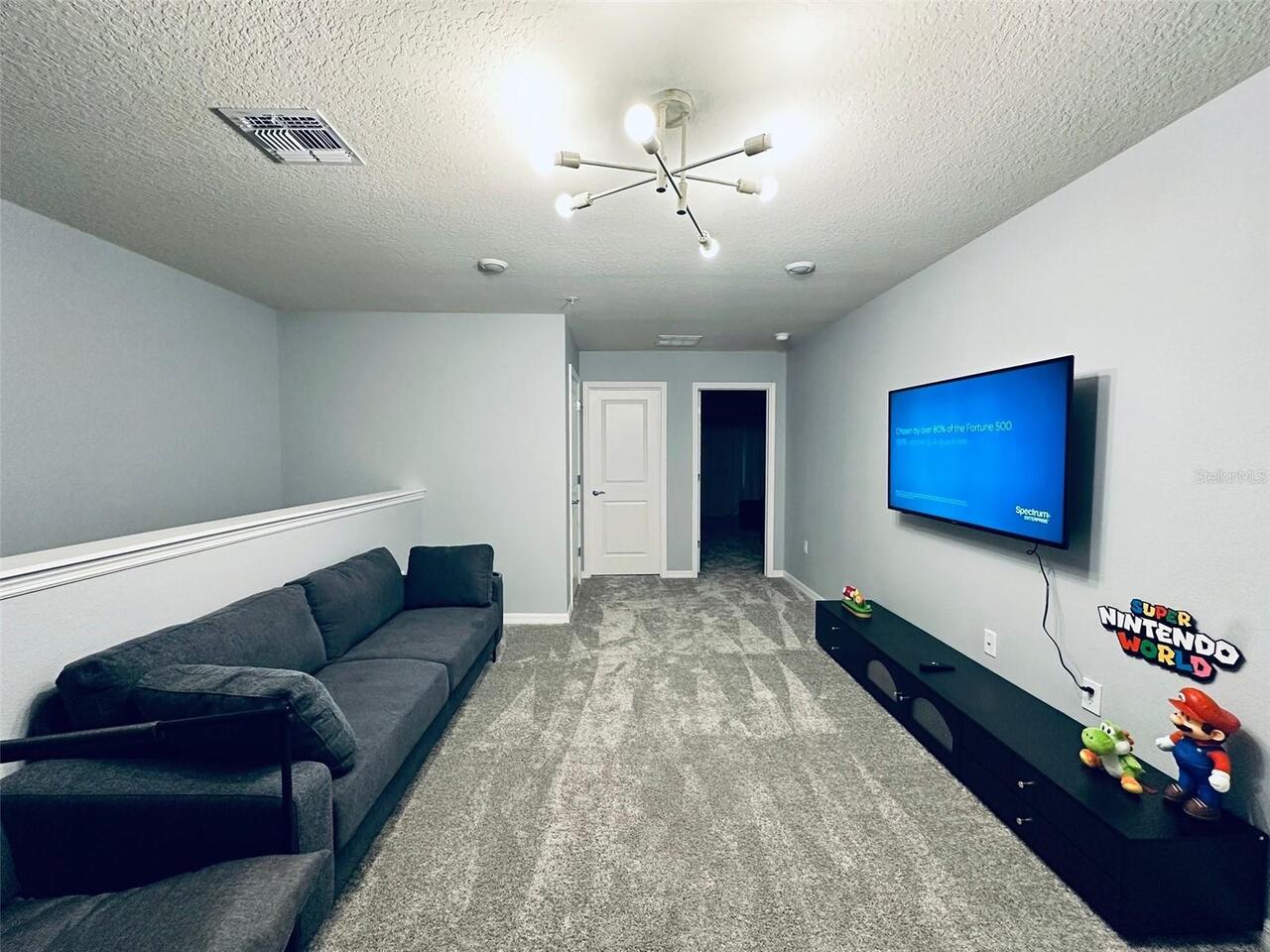 Listing Photo 11