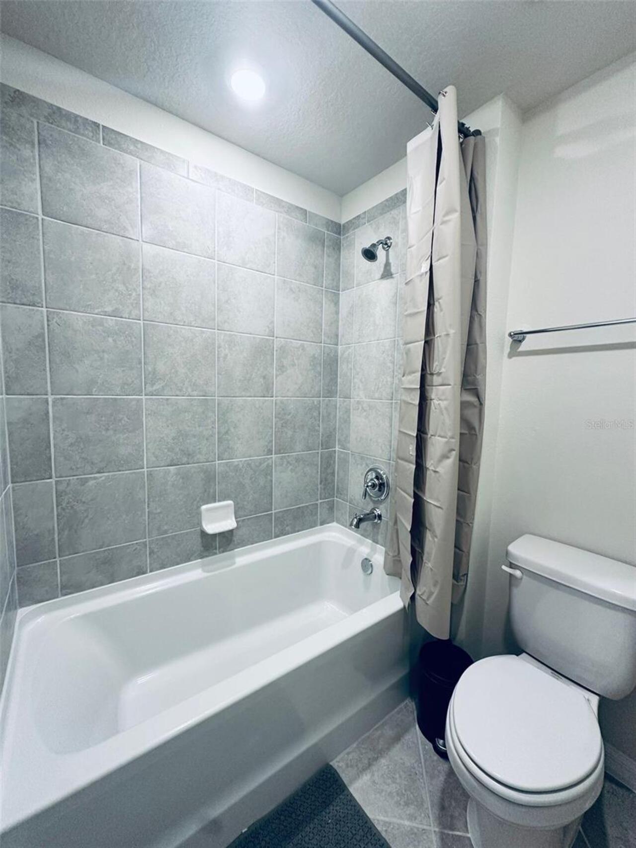 Listing Photo 21