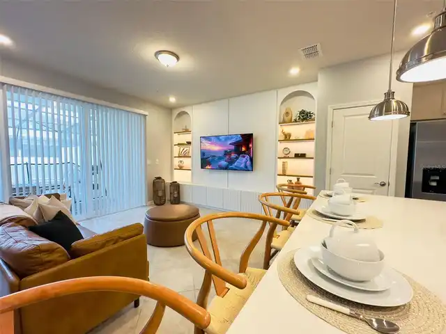 Listing Photo 6